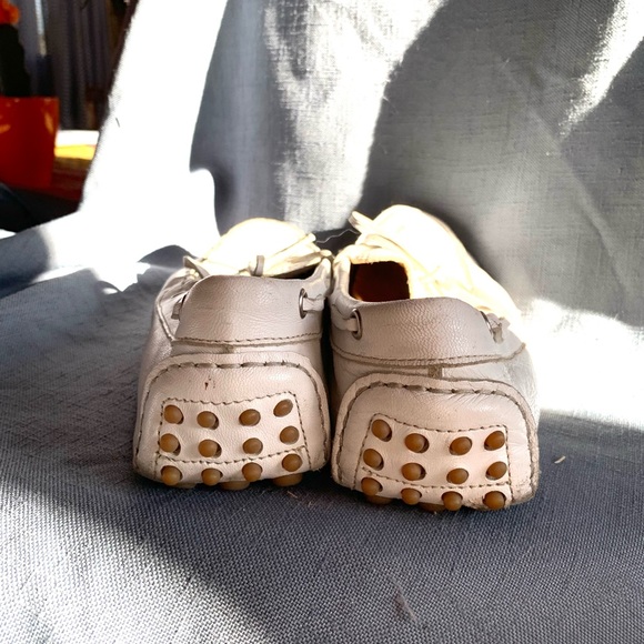 Nicole Vacari Italian whit leather moccasins size 7 - Picture 3 of 6